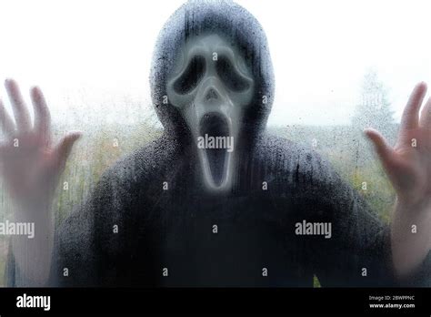 Scream Mask Hi Res Stock Photography And Images Alamy