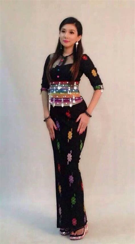 Myanmar,art painting,straw painting,collage,humanities,ethnic design,traditional,portrait,areca girl, traditional apparel, worship container, portrait, usd43. Myanmar traditional dress | Fashion ♥️ | Pinterest ...