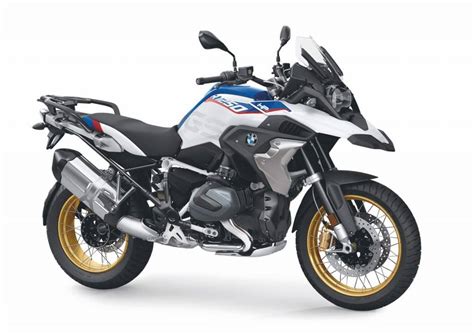 The 2020 bmw r 1250 gs is an adventure touring motorcycle with comfortable ergonomics and strong power. BMW R 1250 GS 2019 : La voici ! - Route