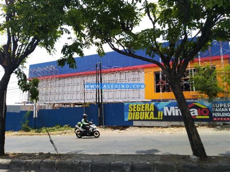 Sistem utilitas bangunan berikut adalah sistem utilitas yang di terapkan di dalam bangunan shopping mall dengan konsep city walk di semarang : Segera Mitra 10 Solo Baru, Supermarket Bahan Bangunan ...