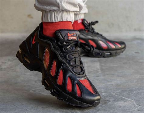 Get An On Feet Look At The Supreme X Nike Air Max 96 •