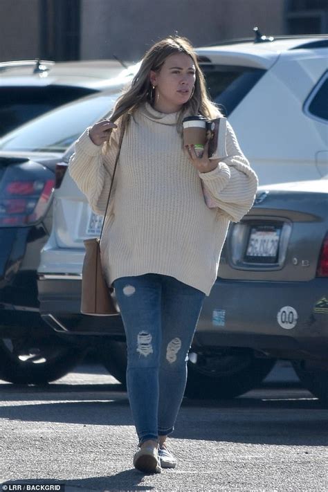 heavily pregnant hilary duff steps out for coffee in la after passing her due date daily mail