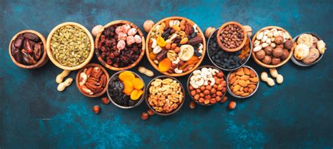 5 Easy Ways To Include Nuts And Dried Fruits Into Your Daily Diet