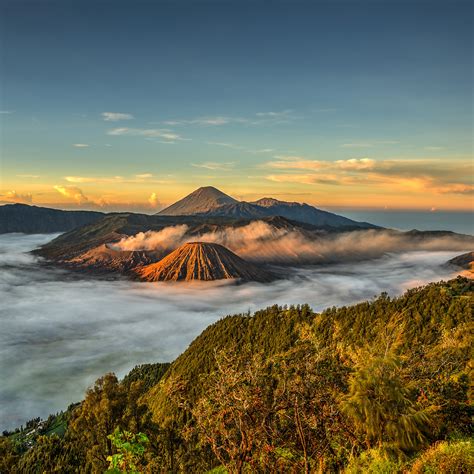 Sunrise Chasing Part 2 - Mt. Bromo, East Java, Indonesia