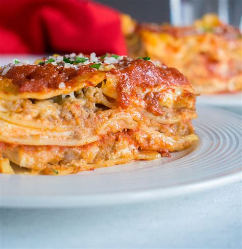 italian food lasagna