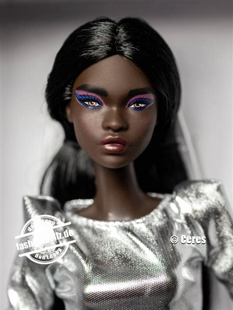 ©2021 Simone Barbie Looks Model 10