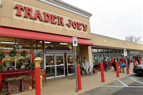 Trader Joes Is Slowly Getting Rid Of Its Seniors Only Shopping Hours