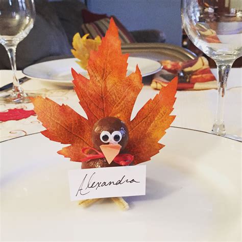 Www.pinterest.com.visit this site for details: Hand made turkey name card holders 🦃 | Thanksgiving place ...