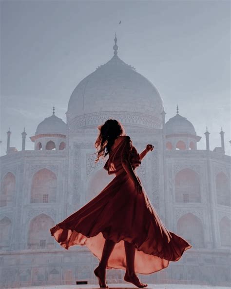 Pin By Anna Lewis On Desi Aesthetics🕊️ Girl Photography Poses Indian