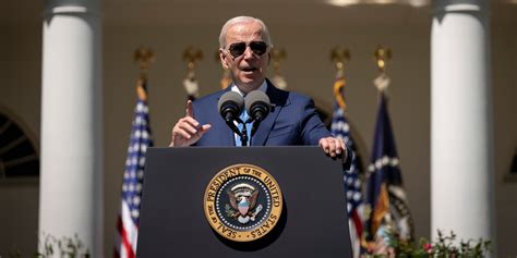 Bidens Paid About 170000 In Taxes For 2022 Wsj