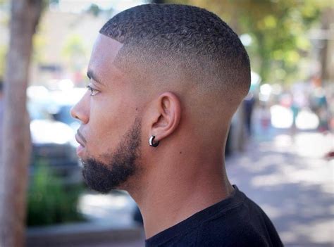 As one of the many different types of fade haircuts you can choose from. 30 Low Fade Haircuts - Time for Men to Rule the Fashion ...