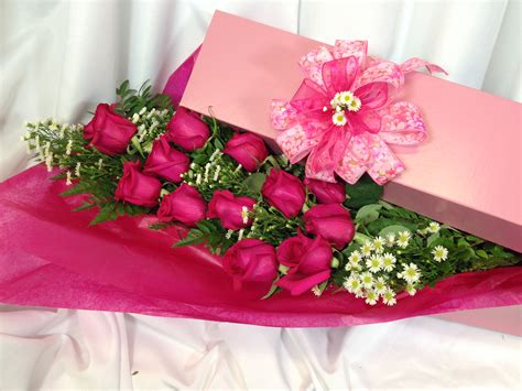 Maybe you would like to learn more about one of these? Lougheed Flowers Premium Roses Boxed * Hot Pink - Sudbury ...