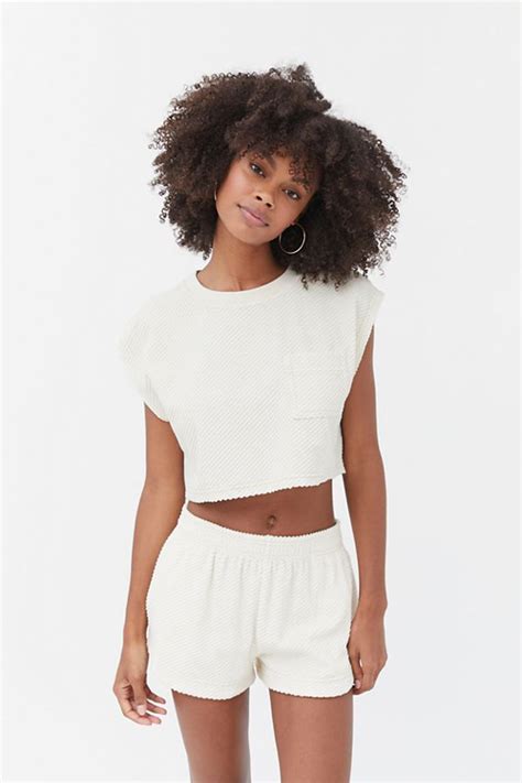 9 Cozy Loungewear Picks to Support Your At-Home Lifestyle | Elle Canada
