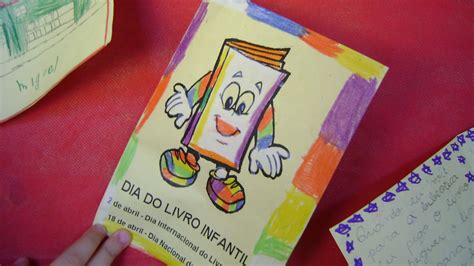 Quando é a data do ano 2021 mostrada em um calendário. à definir: DIA DO LIVRO