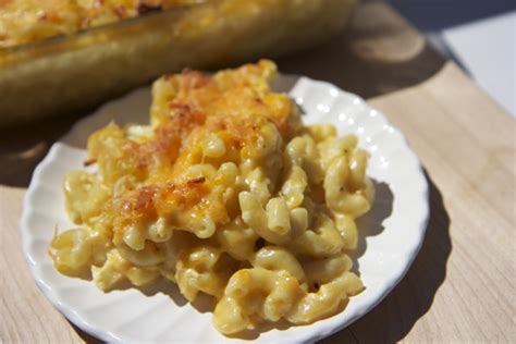 We're talking decadent creamy macaroni with the most incredible cheese sauce. Southern Baked Macaroni and Cheese Recipe | Divas Can Cook