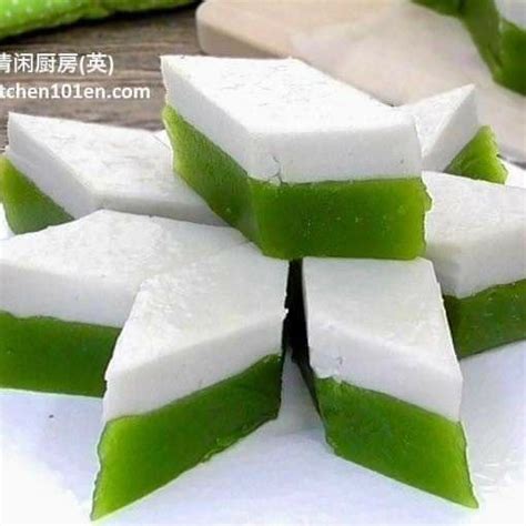 1 cawan air pandan ( 3 helai daun pandan kisar bersama air dan jadikan 1 cawan jumlahnya). Ikuti Resepi 8 Jenis Kuih Talam Yang Popular Dan Sedap ...