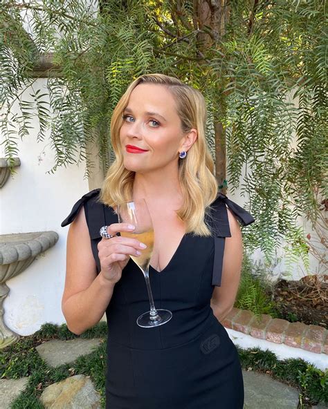 Reese Witherspoons Emmys 2020 Skin Care Routine Cost Only 55 Glamour