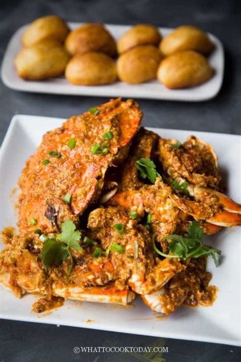 Singapore Chili Crab With Fried Mantou Homemade Sauce