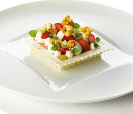 Our les fêtes, la chef triplement étoilée de la maison pic nous offre une recette délicieuse et tout en finesse, comme elle ! La Chef | Anne-Sophie Pic