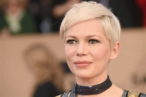 Michelle Williams Hair And Makeup At Sag Awards 2017 Red Carpet