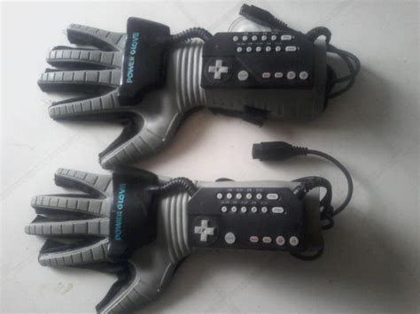 Maybe you would like to learn more about one of these? Mi Colección de Videojuegos.: Nintendo Power Glove (NES)