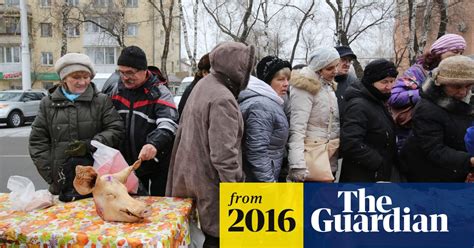 Millions More Russians Living In Poverty As Economic Crisis Bites