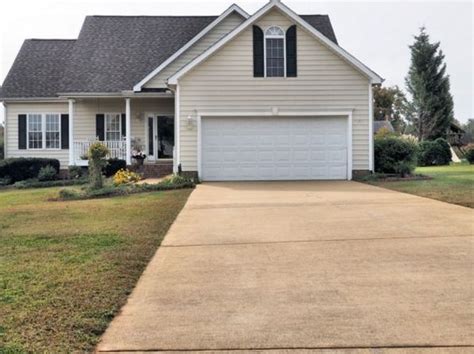 100 Martingale Drive 75 Holly Springs Nc 27540 Zillow