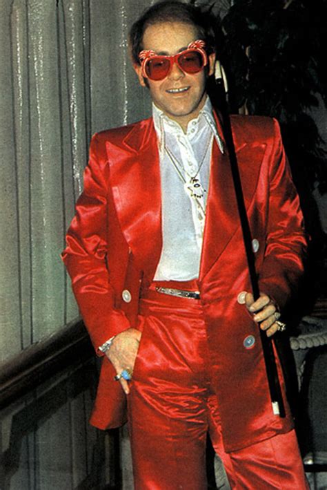 1973 Photos Elton Johns Outfits Through The Years Rolling Stone