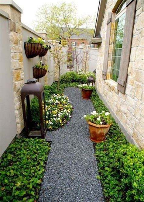35 Cool Side Yard Landscaping Ideas On A Budget