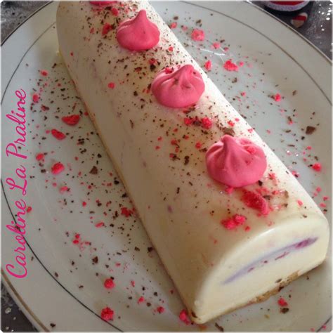 Caroline La Praline Bûche Tiramisù aux Fruits Rouges