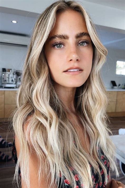 pin by arso on hair style in 2021 beach blonde hair color beach blonde hair hair styles