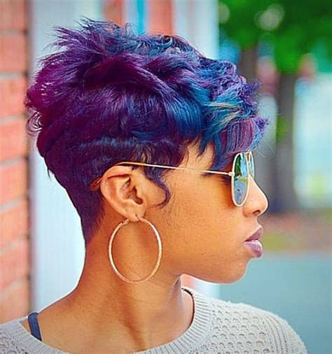 Yeah, we can call her the ice queen because she knows how to wear gray hair. 20 African American Short Pixie Haircuts 2020 | Styles Weekly