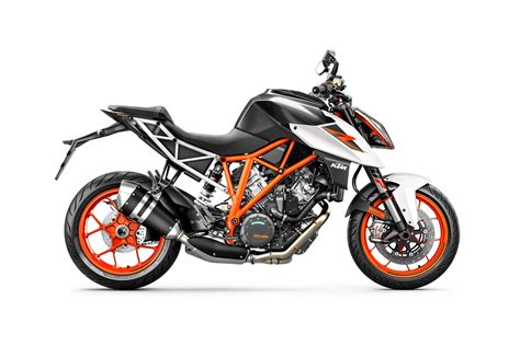 Ktm 1290 super duke r would be launching in india around march 2022 with the estimated price of rs 12.50 lakh. KTM 1290 Super Duke R Gets an Update for 2017