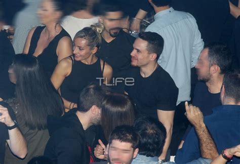 Ο λευτέρης πετρούνιας και η βασιλική μιλλούση έκαναν γνωστό μέσω social media πως σε λίγους μήνες θα γίνουν για δεύτερη φορά γονείς μέσω μιας τρυφερής ανάρτησης. Λευτέρης Πετρούνιας - Βασιλική Μιλλούση: Τα έσπασαν στις ...