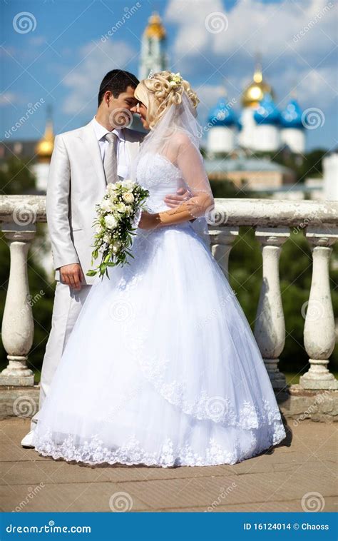 Young Couple Wedding Stock Photo Image Of Summer Loving 16124014