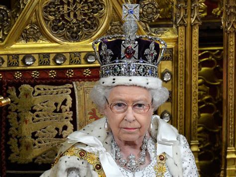 She is known to favor simplicity in court life and is also known to take a serious and. Imperial State Crown's weight could break your neck, says ...