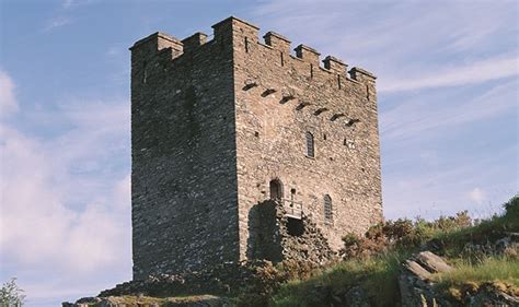 Visit Dolwyddelan Castle In North Wales North Wales Holiday Cottages