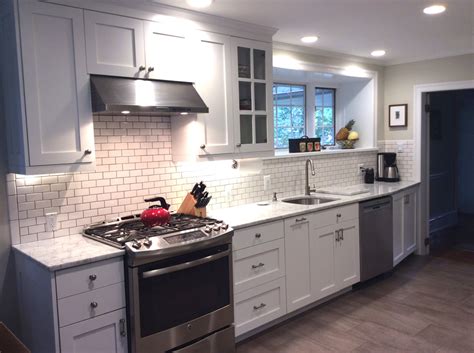 Barker cabinets offers an exceptional custom product with cost savings when compared with local cabinet shops. Barker Door & Barker Cabinets - S&les Of Their White ...