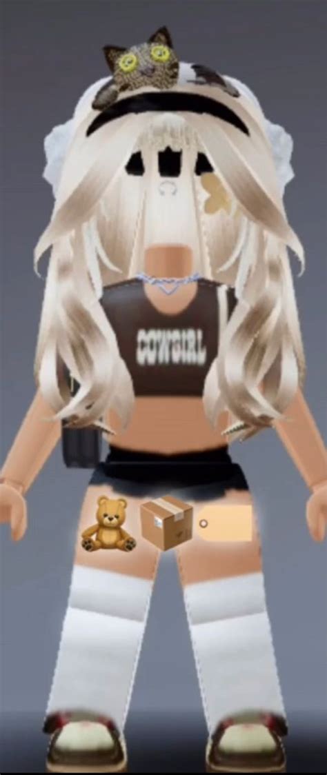 Cnp Outfits On Roblox Fit By Bwuniz In 2021 Exchrisnge