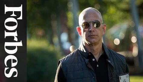 Bezos does more than run a retail store. 15 Fakta Unik Jeff Bezos, Manusia Terkaya Pemilik Situs Amazon