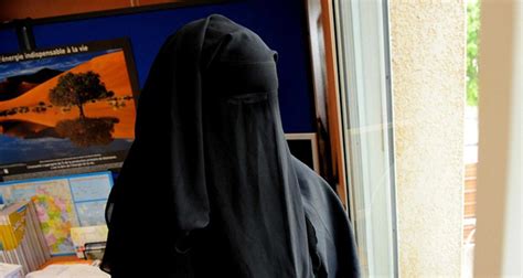 Interdiction Du Niqab Lonu épingle La France