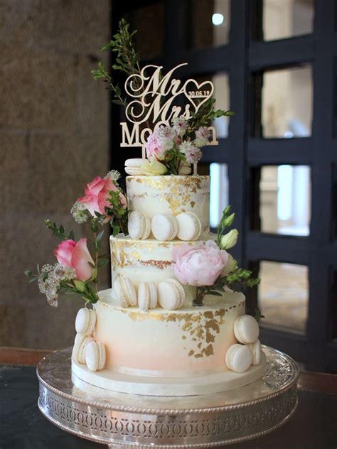 Semi Naked Cake With Macaron And Gold Leaves French Wedding Cakes My