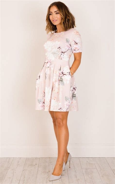 Our affordable gown collection includes charming takes on this ladylike hue that prove pink isn't just for garden parties. Meet The Parents Dress In Blush Floral Produced in 2020 ...
