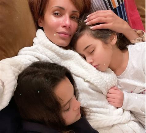 Photo Sonia Rolland Profite De Vacances à La Montagne Avec Ses Filles