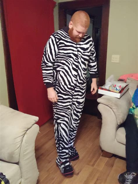 Grandma Bought Me Pajamas 3 Sizes Too Big My Husband Decided To Try
