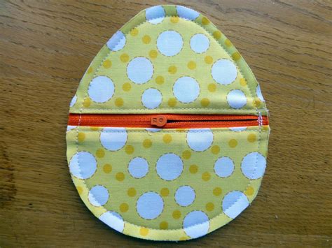 Just Jude Easter Egg Zippy Pouches Tutorial