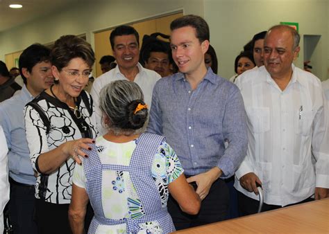 Elaborar programas y proyectos dirigidos al fomento de la salud, prevención de la enfermedad, el control de factores de riesgo y enfermedades. Se fortalecen los servicios de salud del estado de chiapas ...