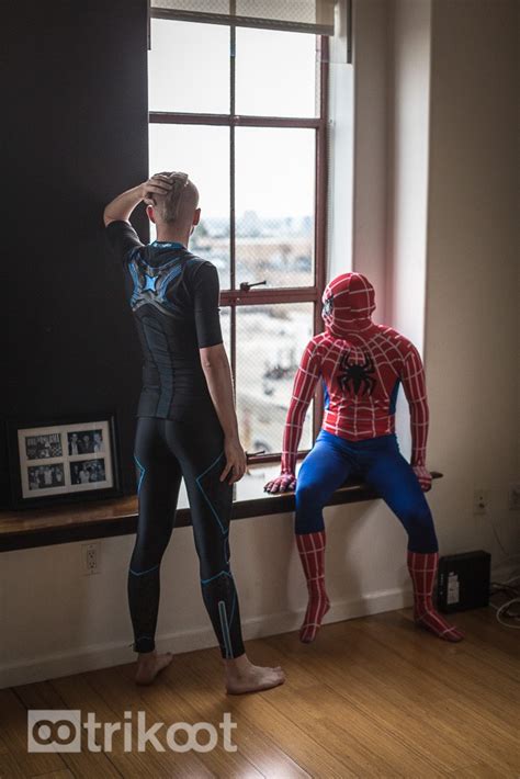 Zentai Spider Man Gay Bondage And Breath Control