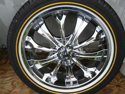 22″ Chrome Wheels And Custom Built Suv Vogue Tires