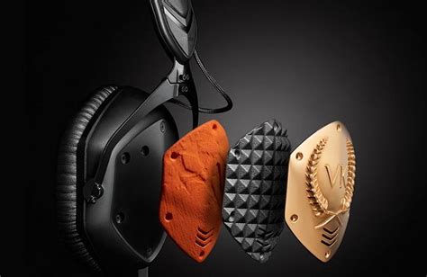 These 3d Printed Bespoke Headphones Made With Precious Metals Can Set